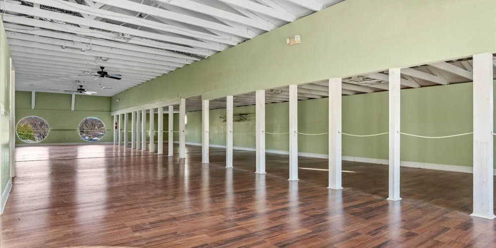 1903 Grand Central Ave, Vienna, WV for sale