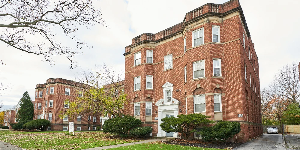 3016 S Moreland Blvd, Cleveland, OH for sale