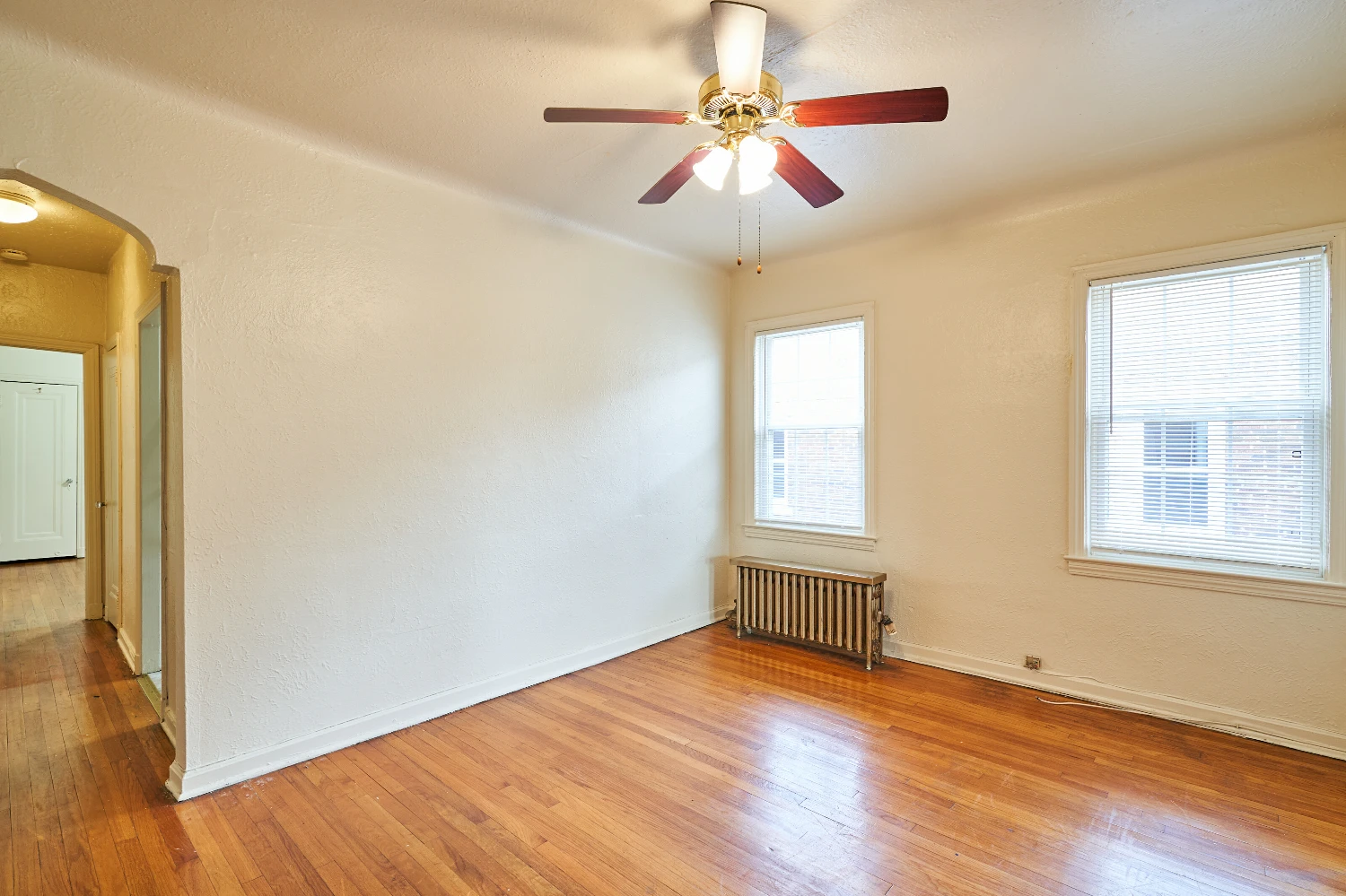 3016 S Moreland Blvd, Cleveland, OH for sale