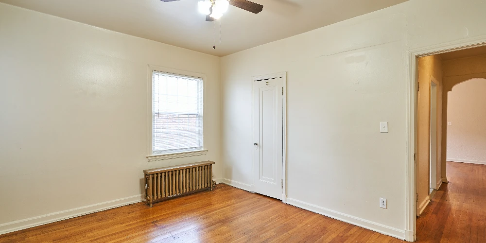 3016 S Moreland Blvd, Cleveland, OH for sale
