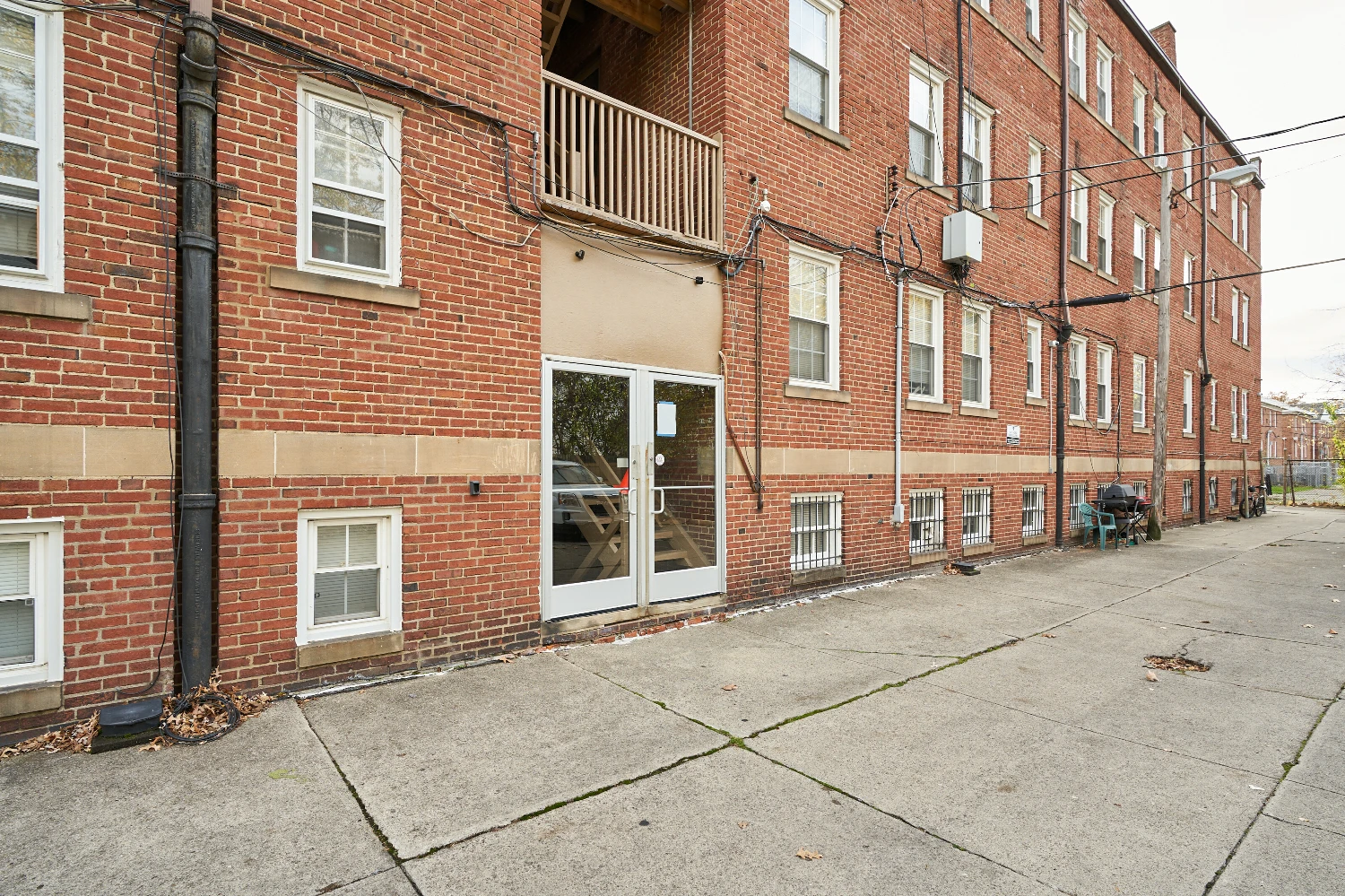 3016 S Moreland Blvd, Cleveland, OH for sale