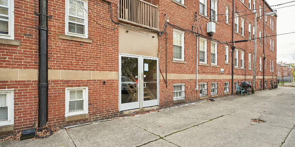 3016 S Moreland Blvd, Cleveland, OH for sale
