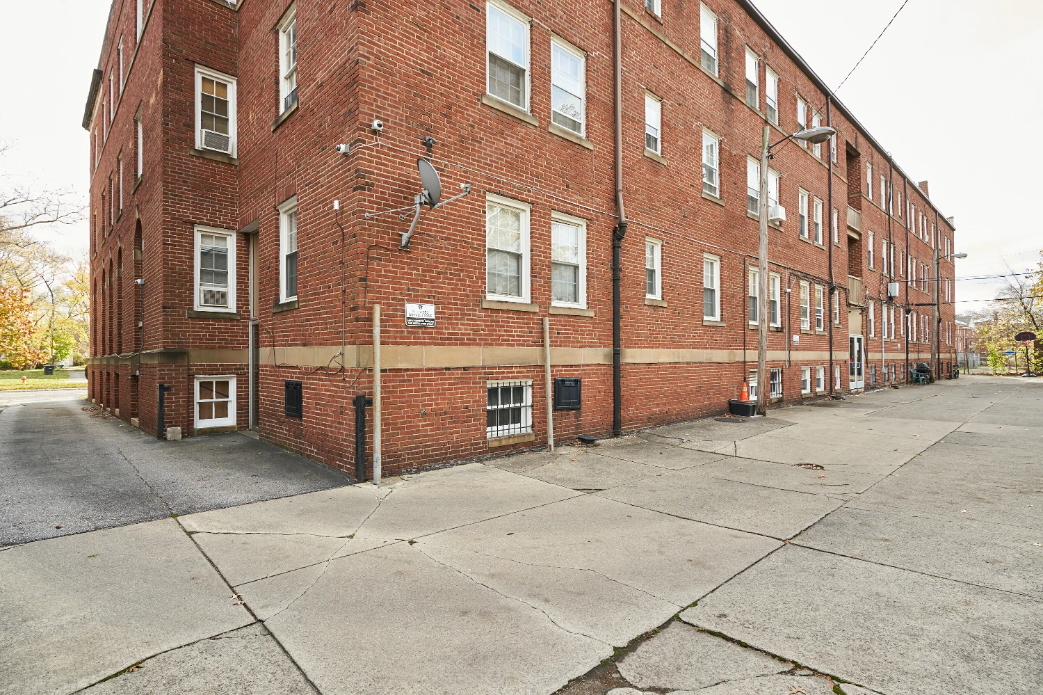 3016 S Moreland Blvd, Cleveland, OH for sale
