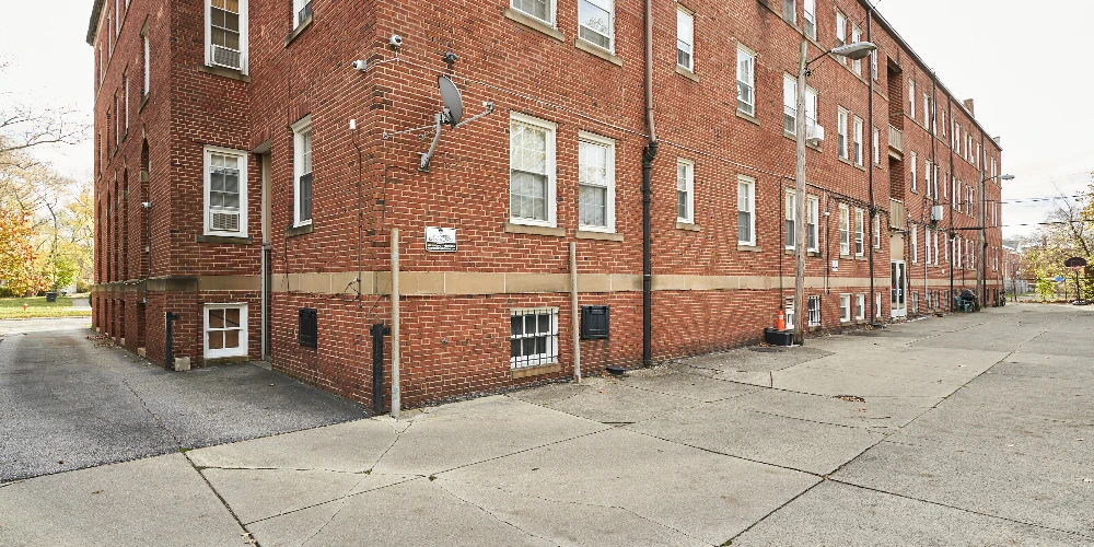 3016 S Moreland Blvd, Cleveland, OH for sale