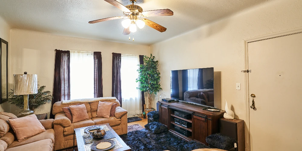 3016 S Moreland Blvd, Cleveland, OH for sale