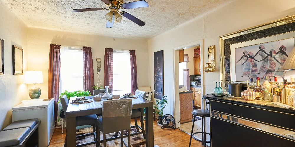 3016 S Moreland Blvd, Cleveland, OH for sale