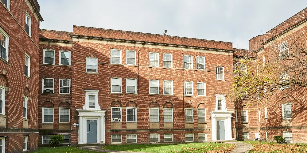 3016 S Moreland Blvd, Cleveland, OH for sale