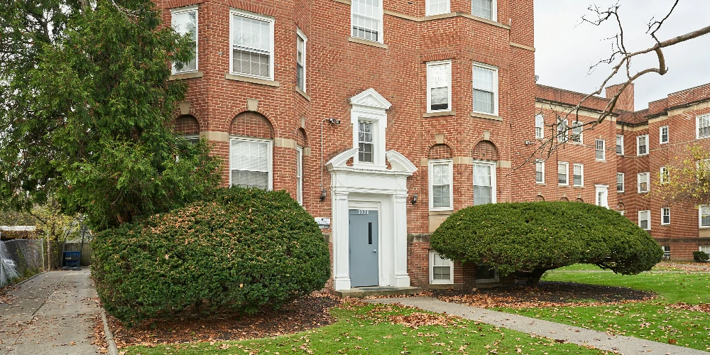 3016 S Moreland Blvd, Cleveland, OH for sale