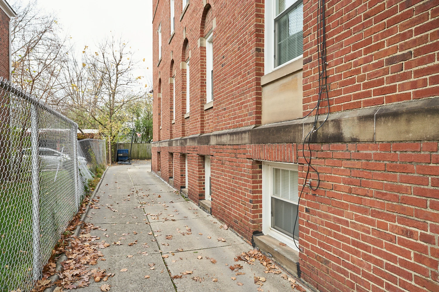 3016 S Moreland Blvd, Cleveland, OH for sale