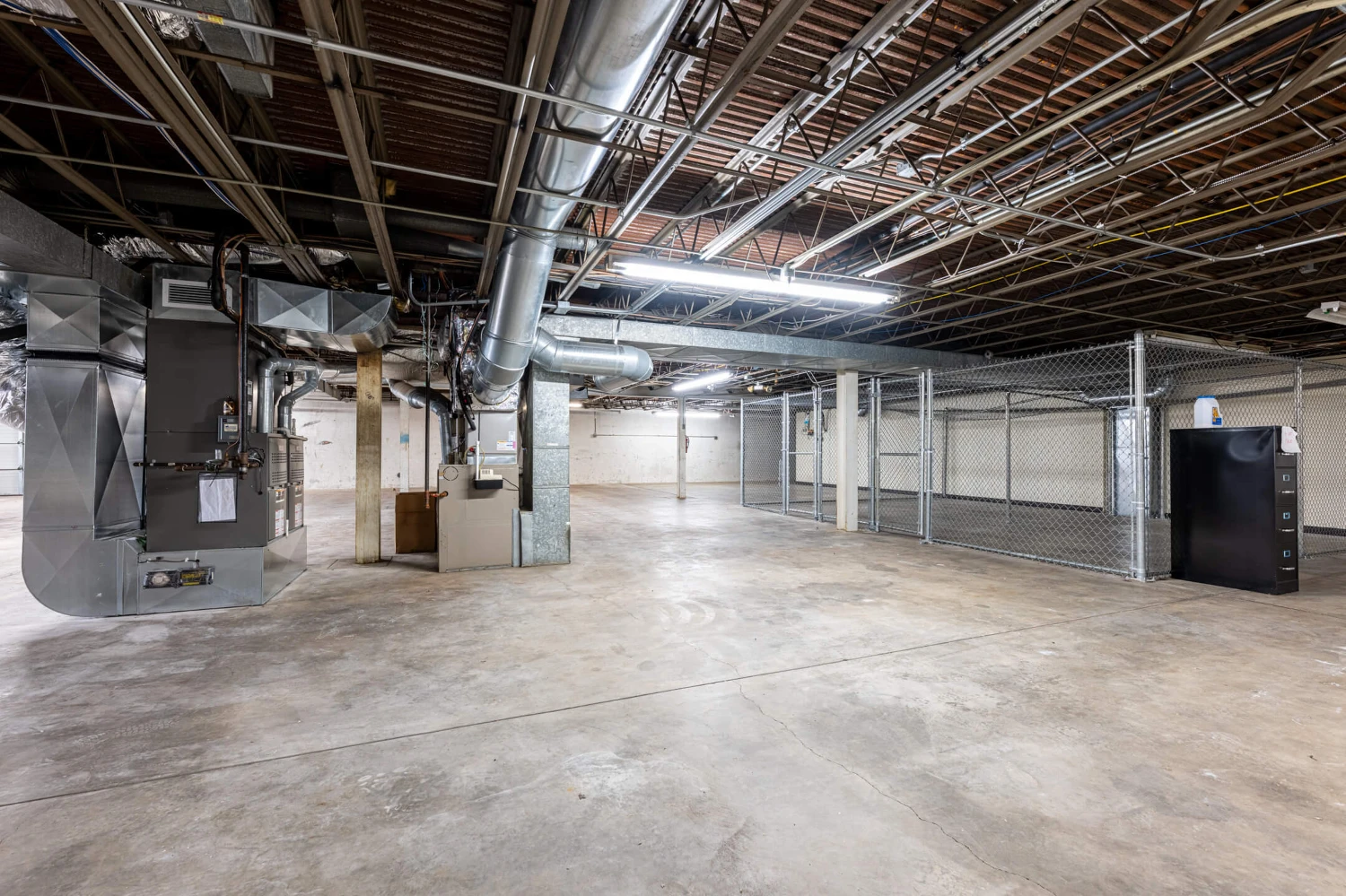 3050 Kettering Boulevard, Moraine, OH for sale