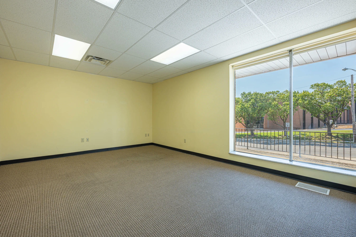 3050 Kettering Boulevard, Moraine, OH for sale