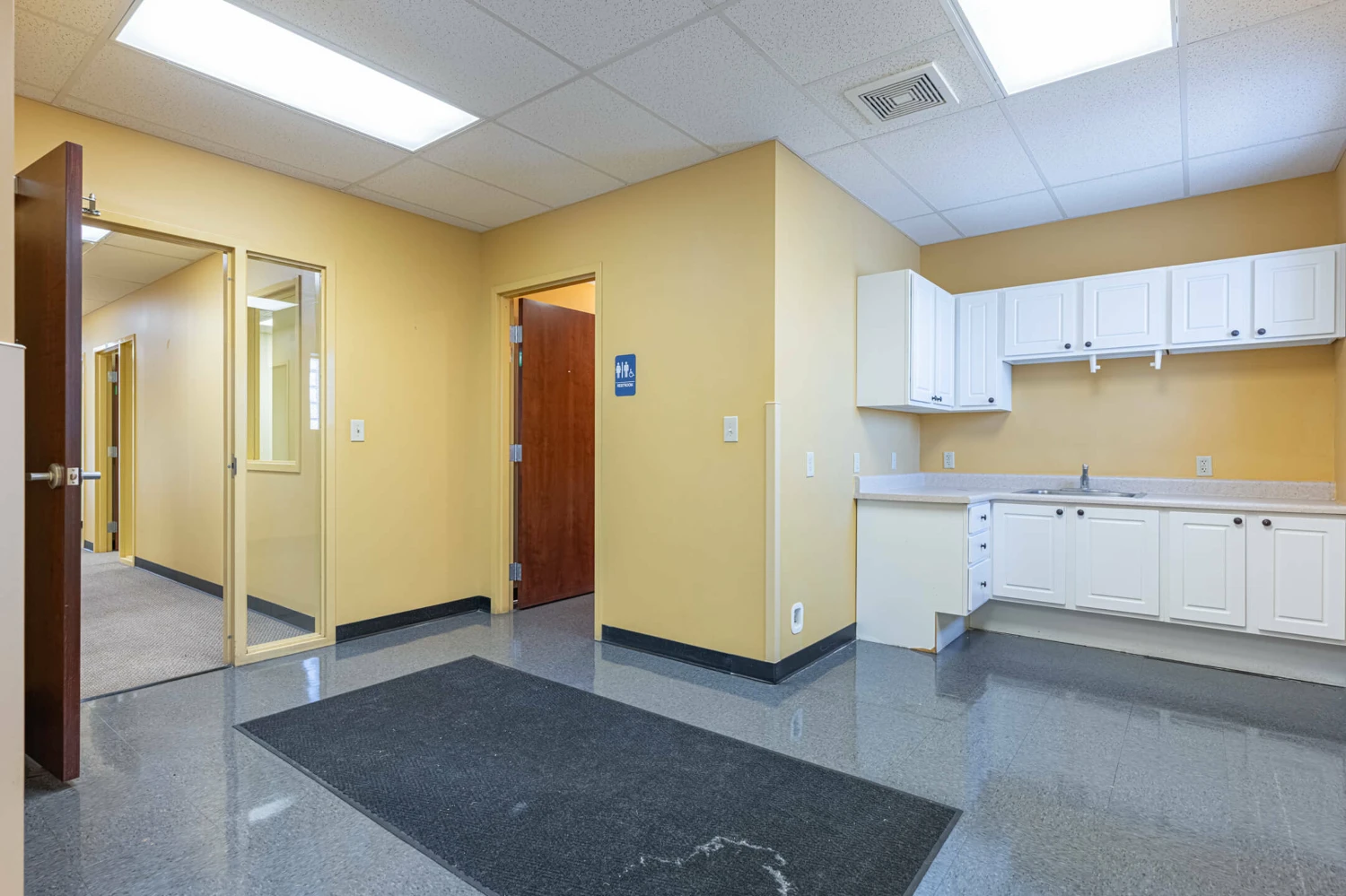3050 Kettering Boulevard, Moraine, OH for sale