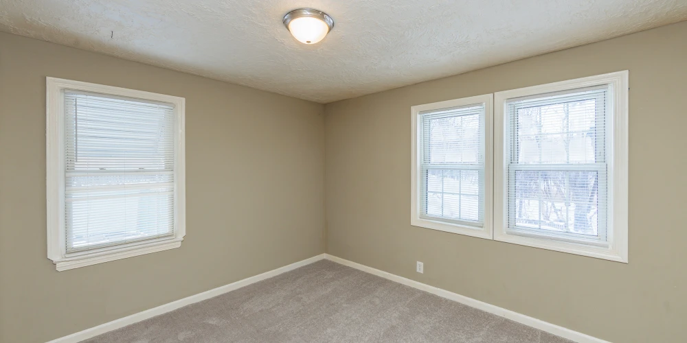 5062 Lee Rd, Maple Heights, OH for sale