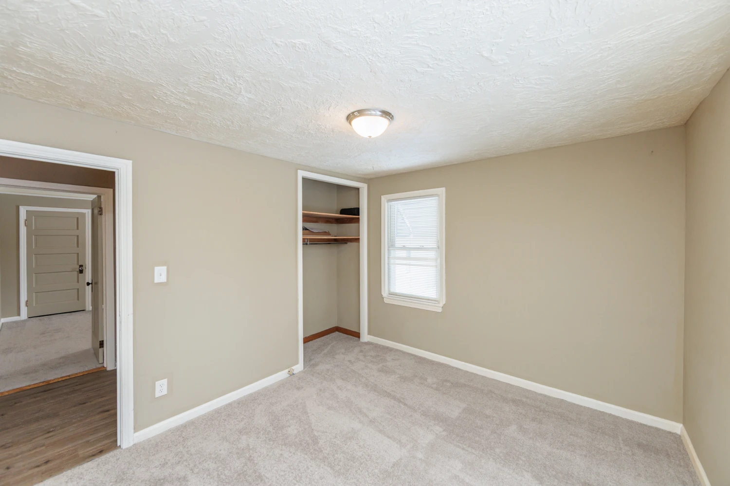 5062 Lee Rd, Maple Heights, OH for sale