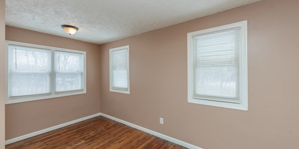 5062 Lee Rd, Maple Heights, OH for sale