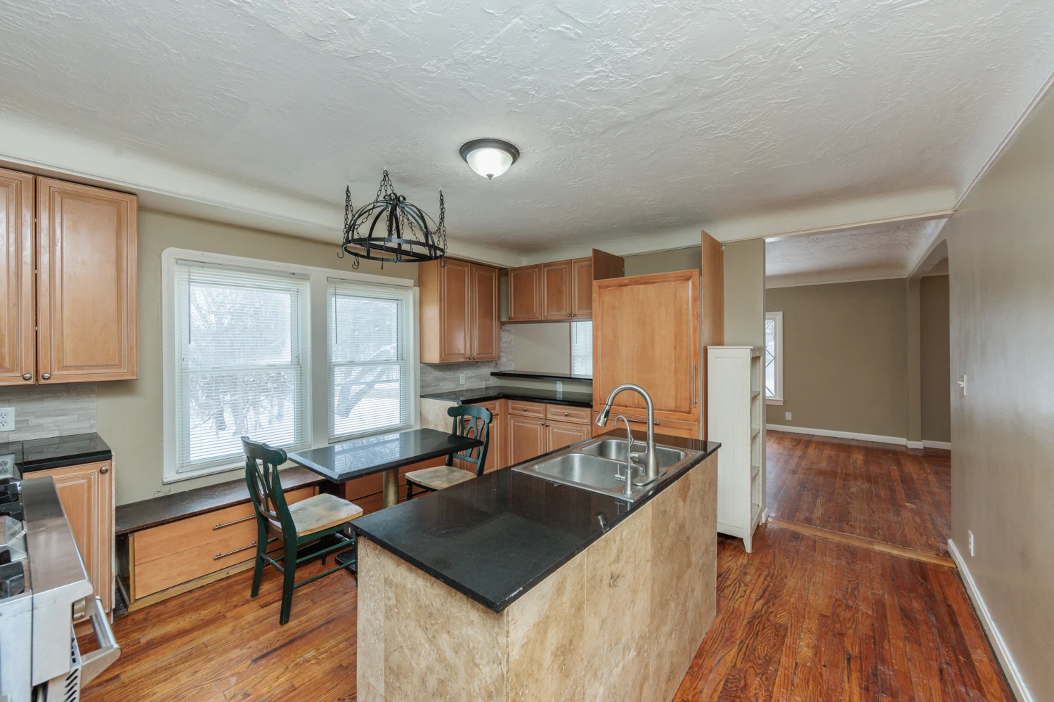 5062 Lee Rd, Maple Heights, OH for sale