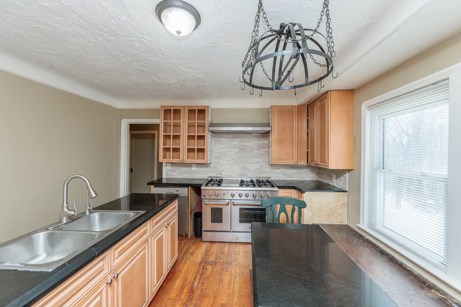 5062 Lee Rd, Maple Heights, OH for sale