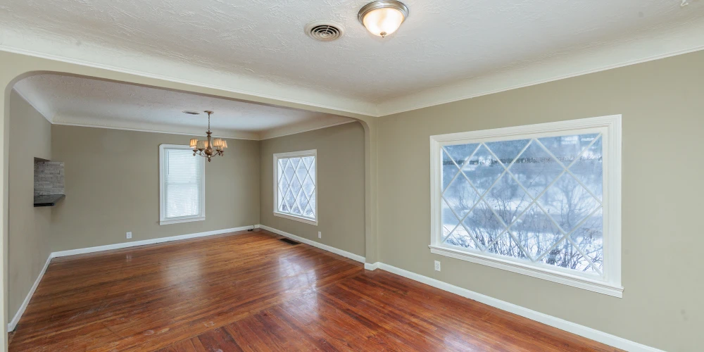 5062 Lee Rd, Maple Heights, OH for sale