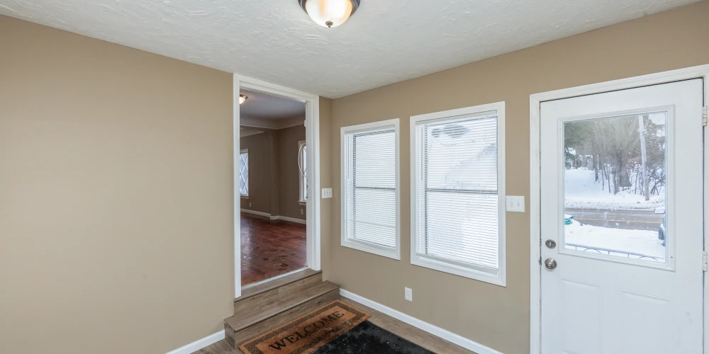 5062 Lee Rd, Maple Heights, OH for sale