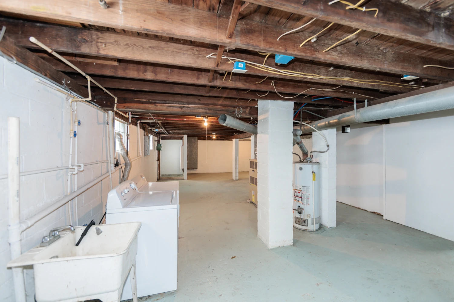 5062 Lee Rd, Maple Heights, OH for sale