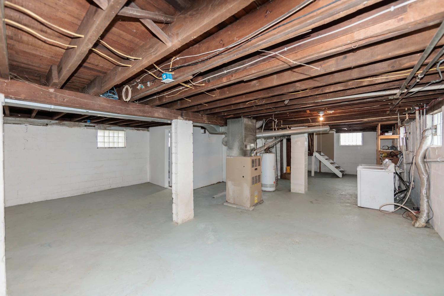 5062 Lee Rd, Maple Heights, OH for sale