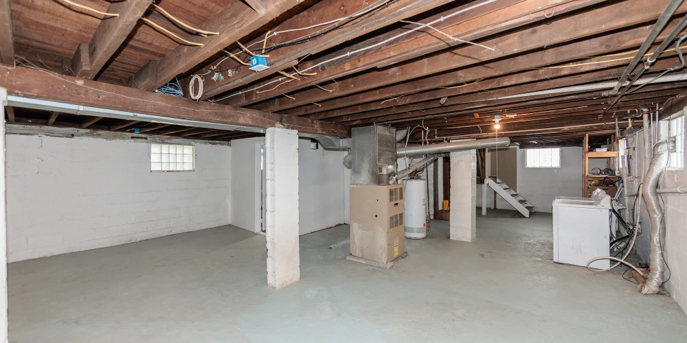 5062 Lee Rd, Maple Heights, OH for sale