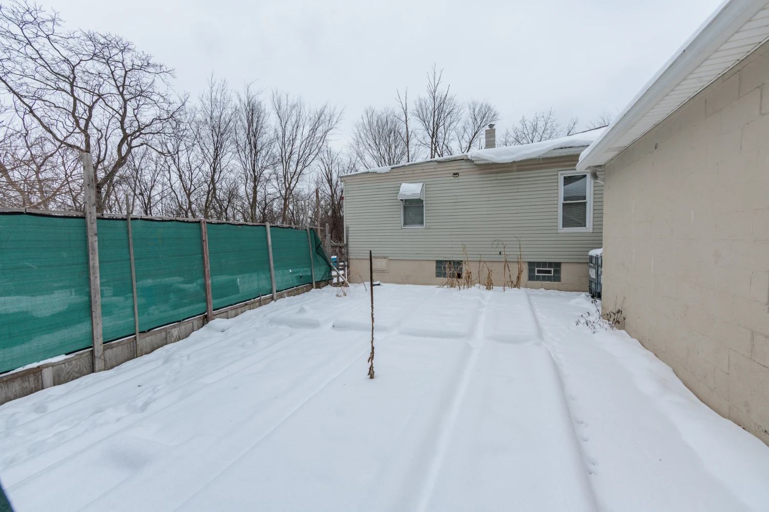 5062 Lee Rd, Maple Heights, OH for sale