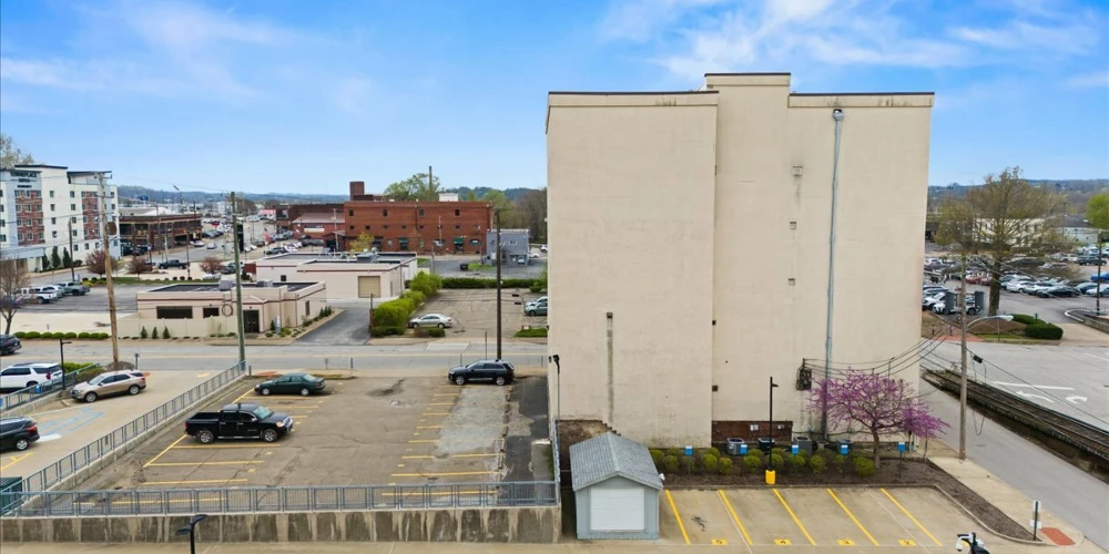 601 Avery St, Parkersburg, WV for sale