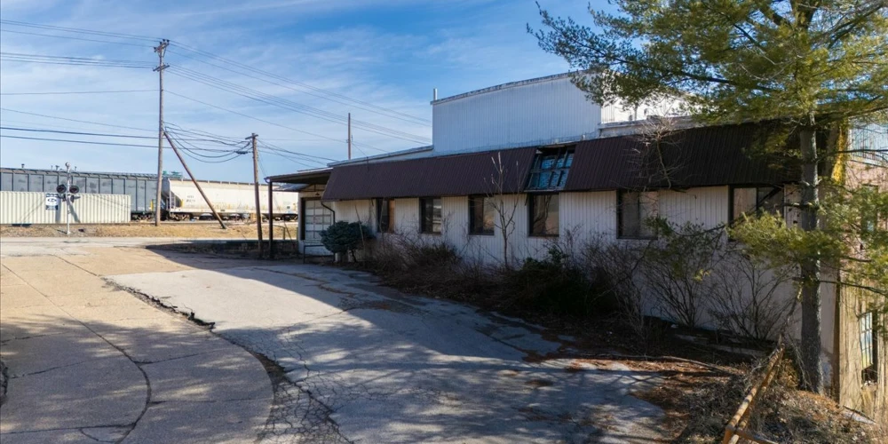 828 Depot St , Parkersburg, WV for sale