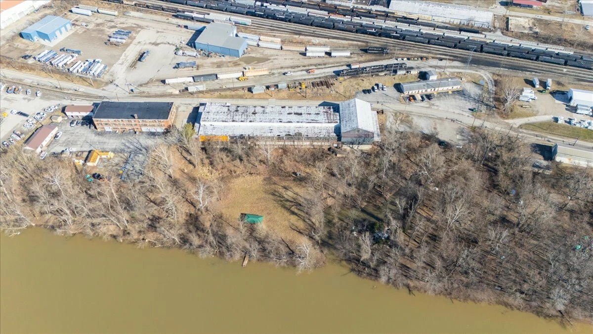 828 Depot St , Parkersburg, WV for sale