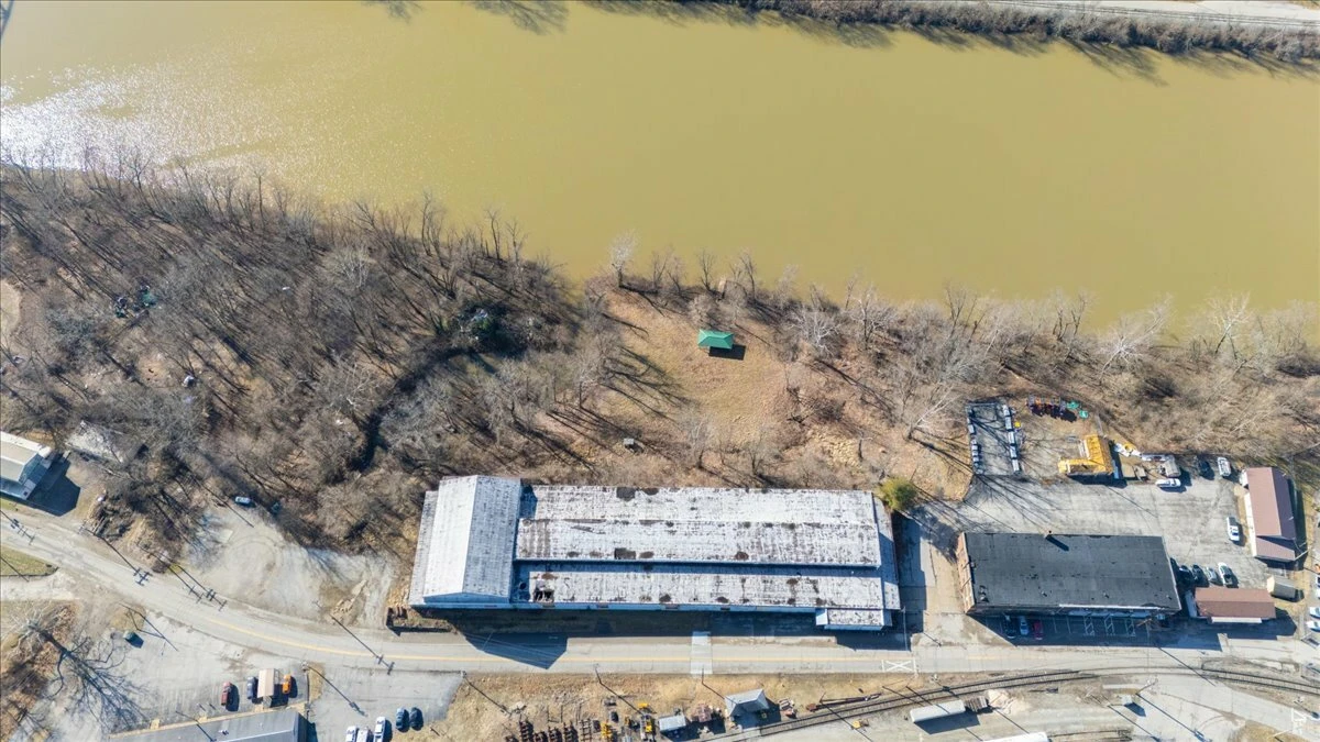 828 Depot St , Parkersburg, WV for sale