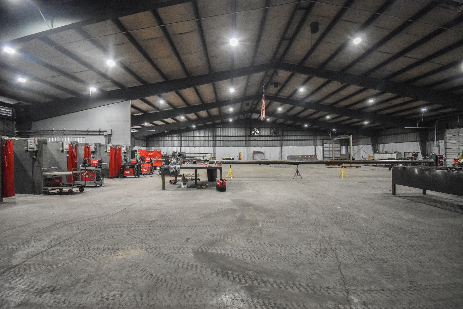 +/- 40,000 Sf Warehouse