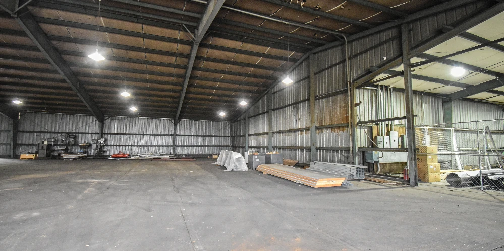 +/- 40,000 Sf Warehouse