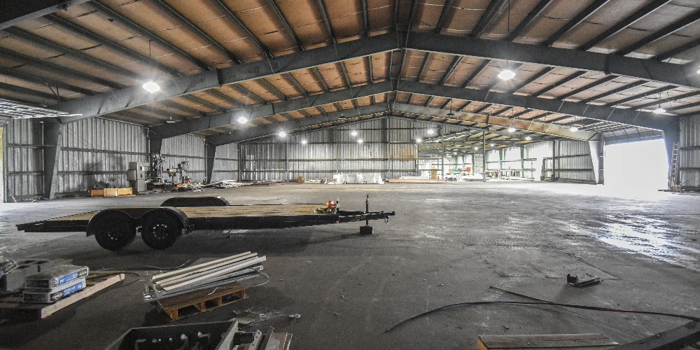 +/- 40,000 Sf Warehouse