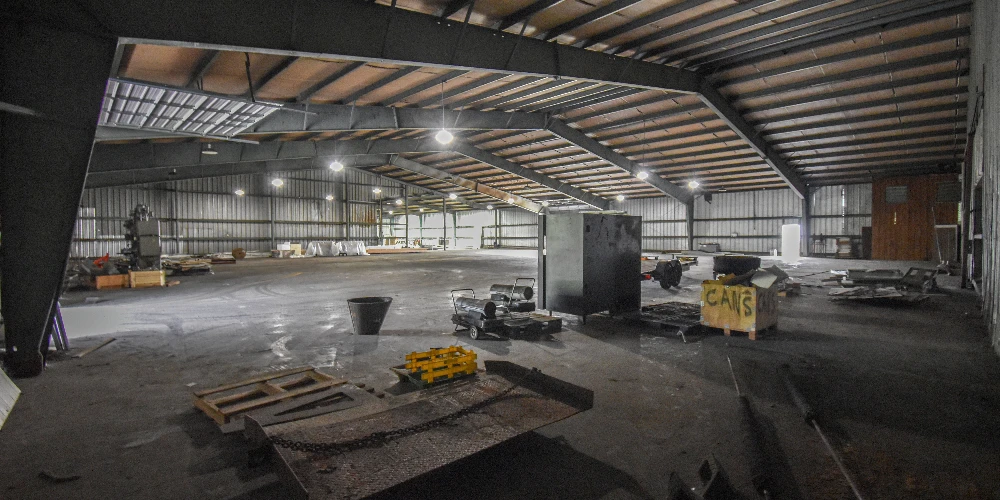 +/- 40,000 Sf Warehouse