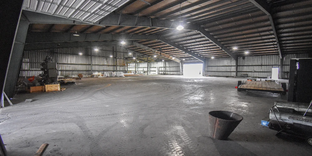 +/- 40,000 Sf Warehouse