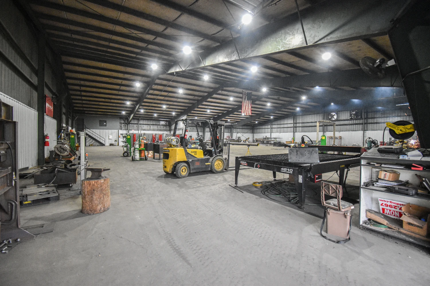 +/- 40,000 Sf Warehouse