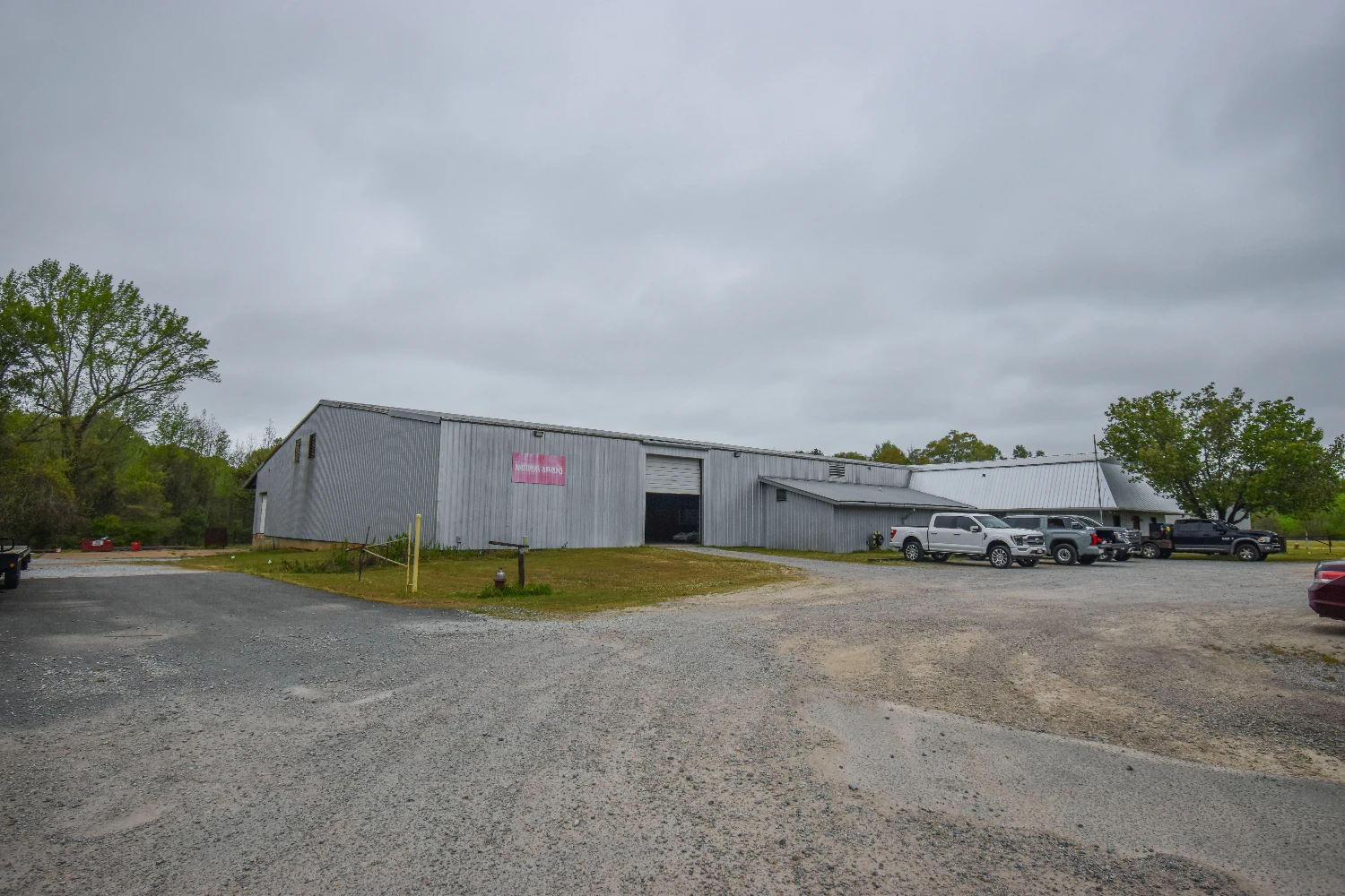 +/- 40,000 Sf Warehouse
