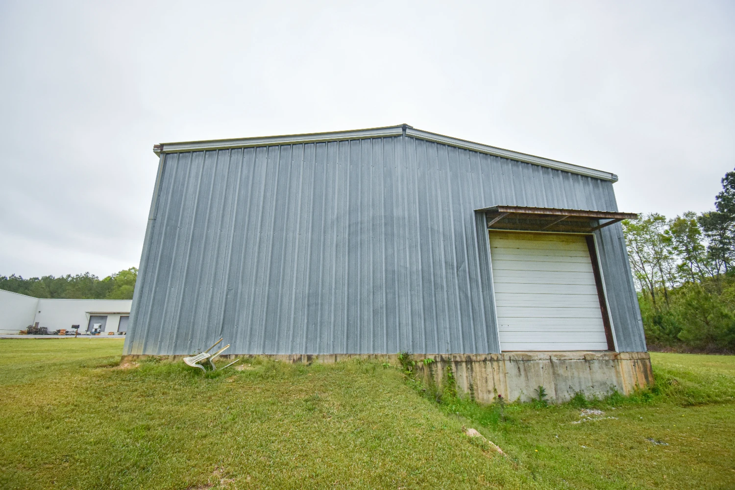 +/- 40,000 Sf Warehouse