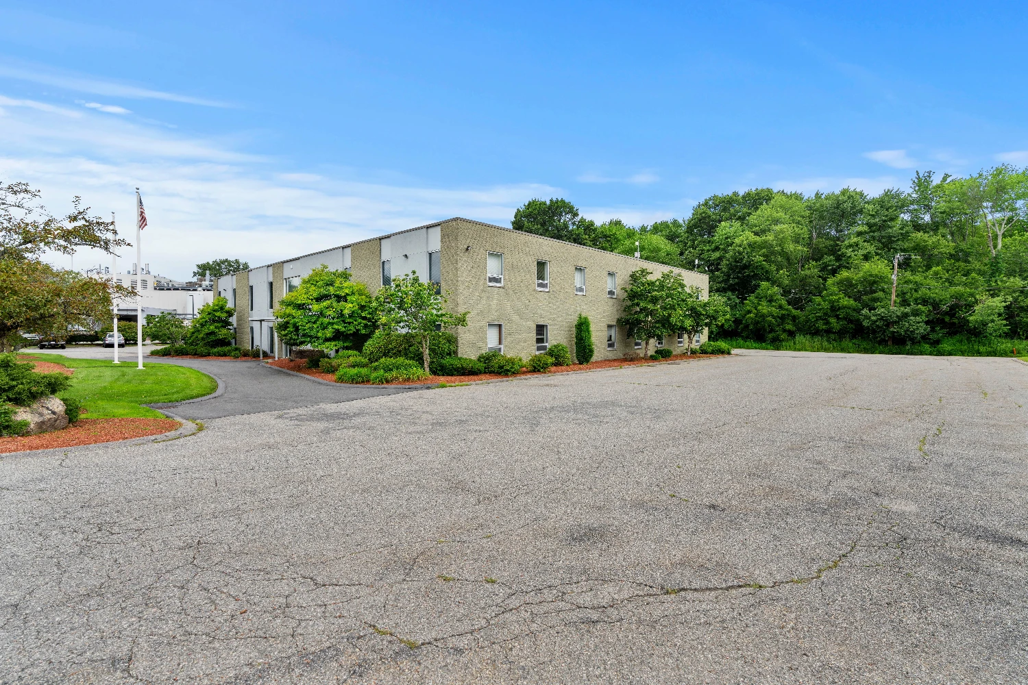 24,751 +/- SF R&D Investment Opportunity | Route 128