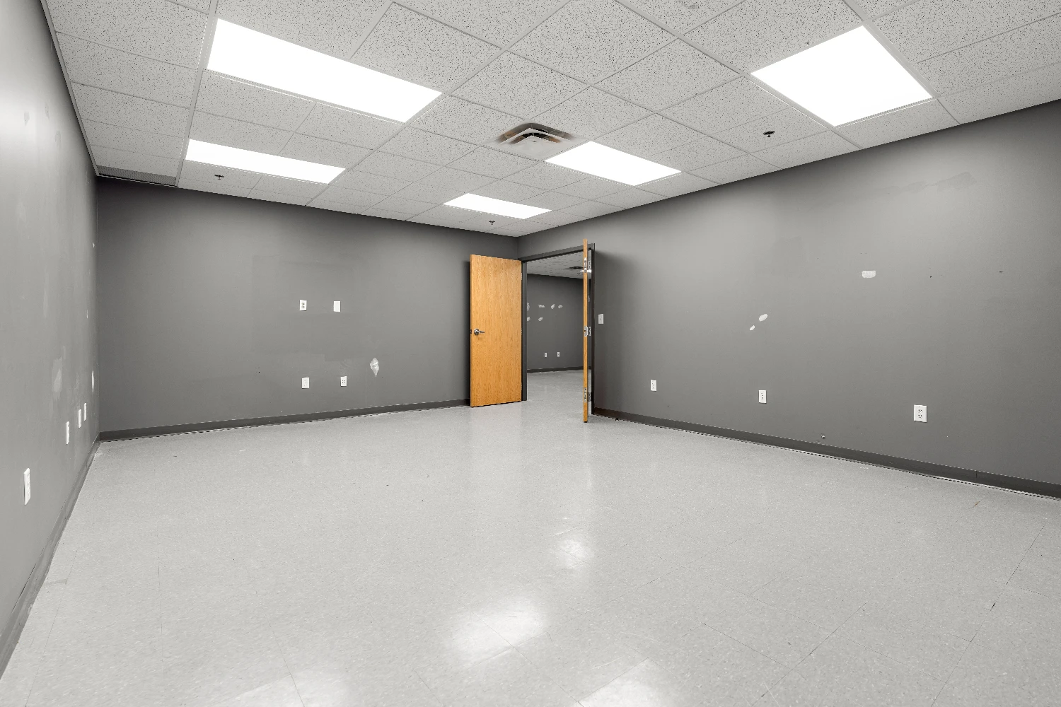 24,751 +/- SF R&D Investment Opportunity | Route 128