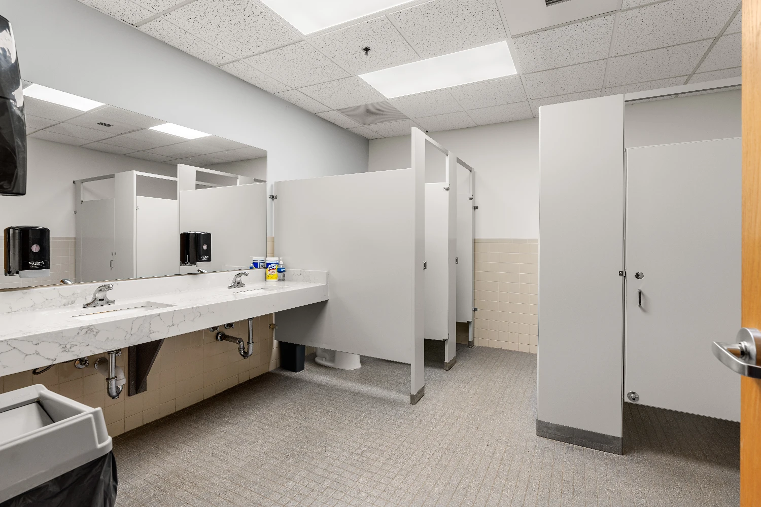 24,751 +/- SF R&D Investment Opportunity | Route 128