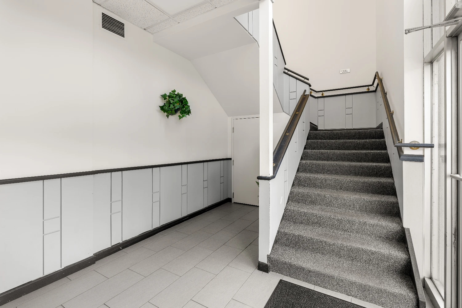 24,751 +/- SF R&D Investment Opportunity | Route 128