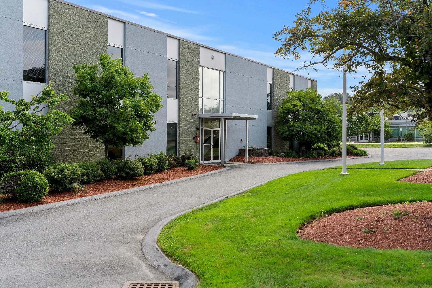 24,751 +/- SF R&D Investment Opportunity | Route 128