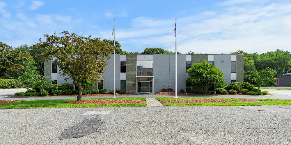 24,751 +/- SF R&D Investment Opportunity | Route 128