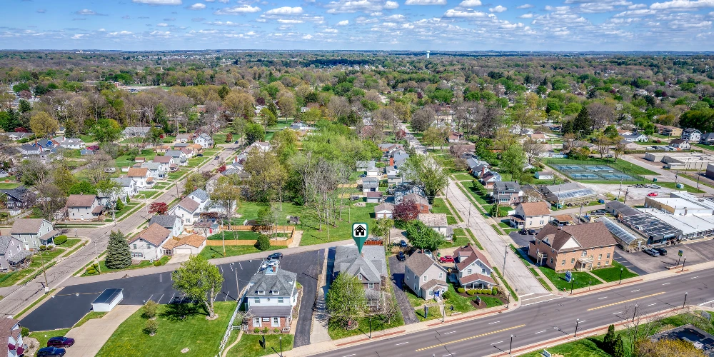 832 S Main St, North Canton, OH for sale