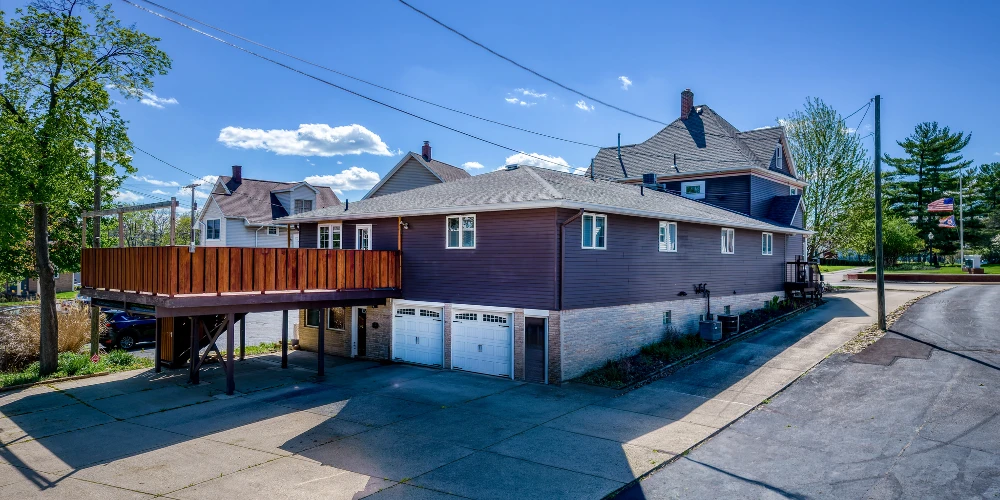 832 S Main St, North Canton, OH for sale