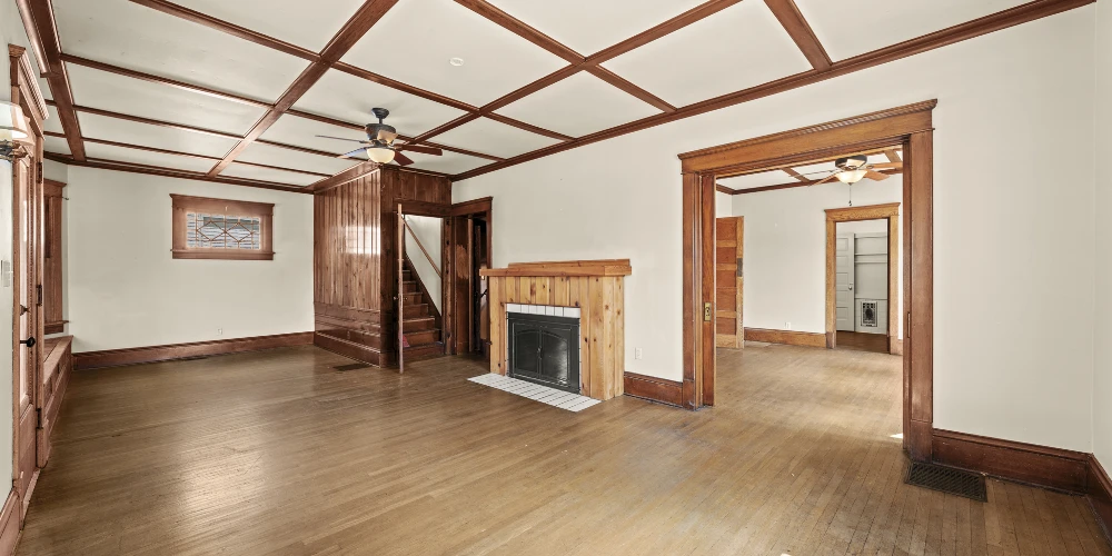 832 S Main St, North Canton, OH for sale