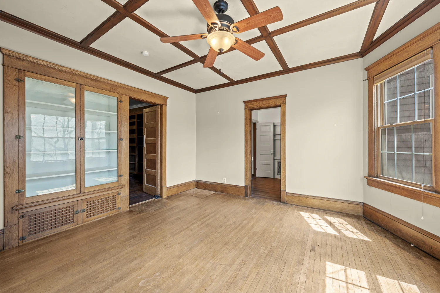 832 S Main St, North Canton, OH for sale