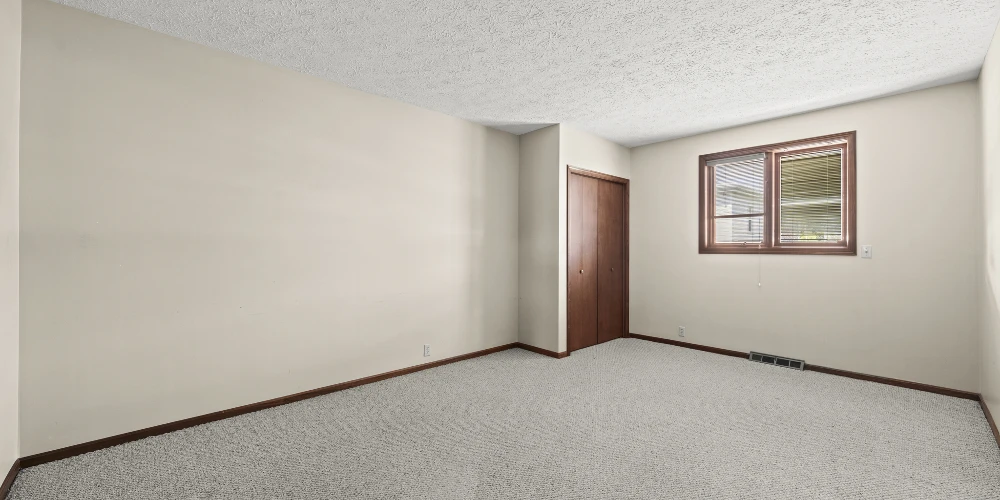 832 S Main St, North Canton, OH for sale